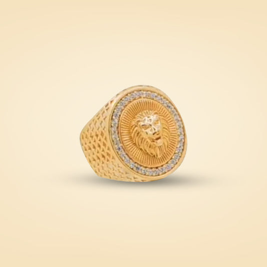 Regal Lion Crest Gold Ring