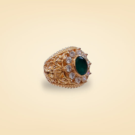 Emerald Royale Diamond Halo Gold Ring
