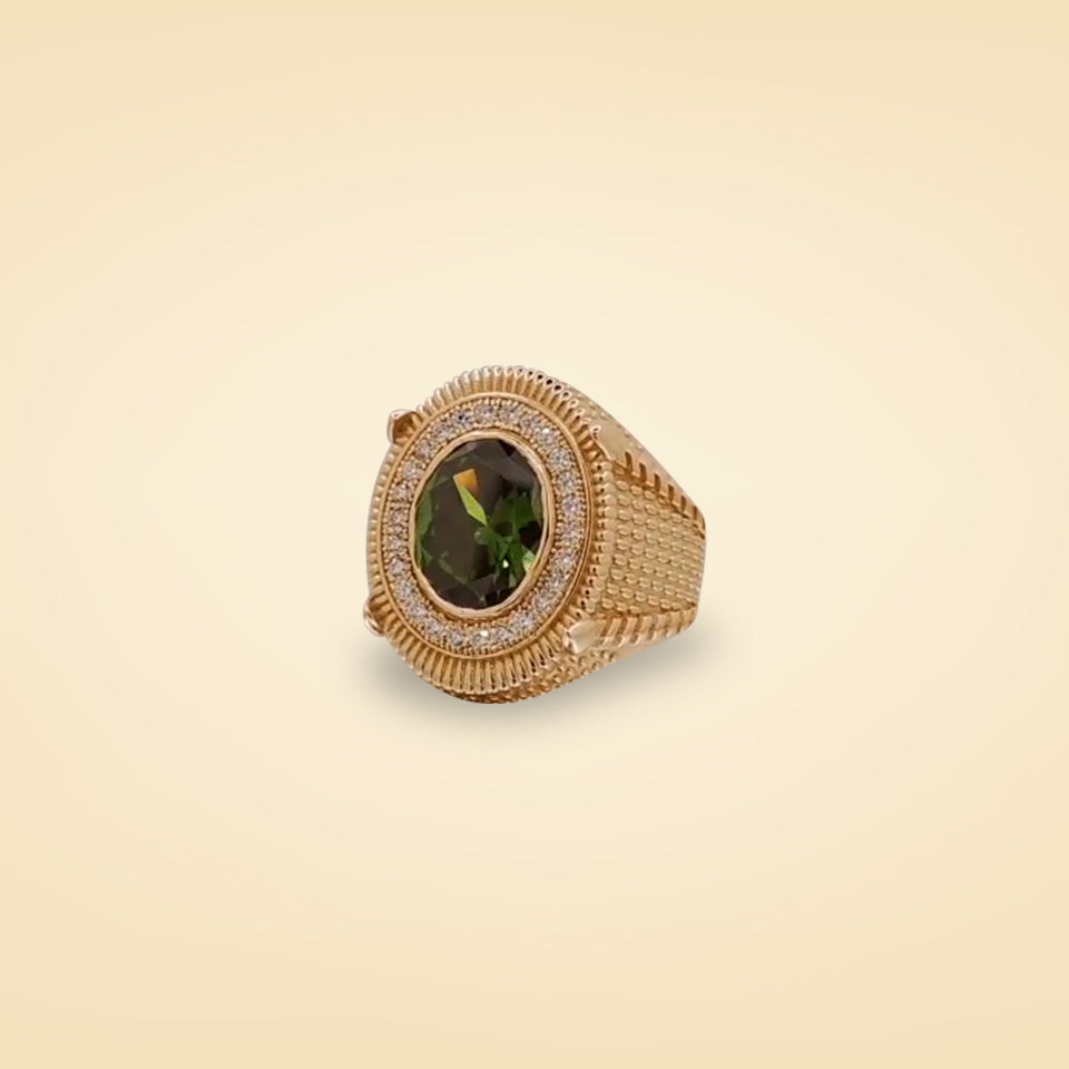 Emerald Majesty Gold Ring