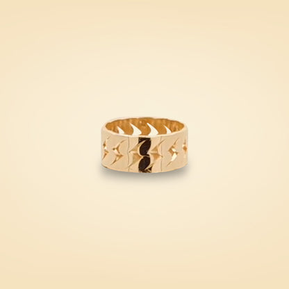 Classic Carved Gold Ring
