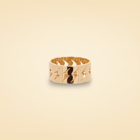 Classic Carved Gold Ring