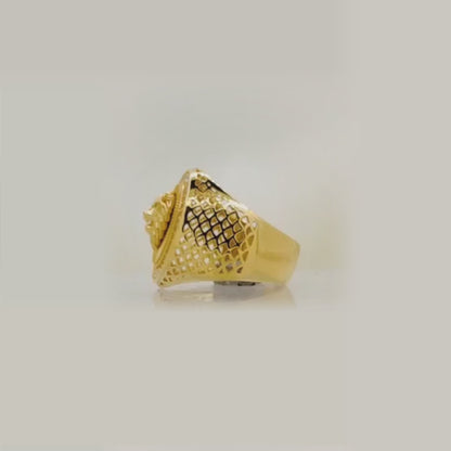 Regal Lion Crest Gold Ring