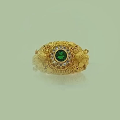 Divine Dwi-Ganesha Emerald Gold Ring