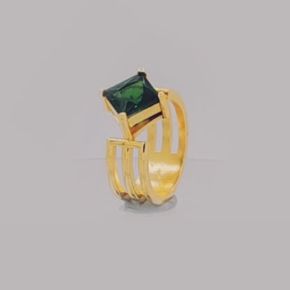 Emerald Crest Gold Ring